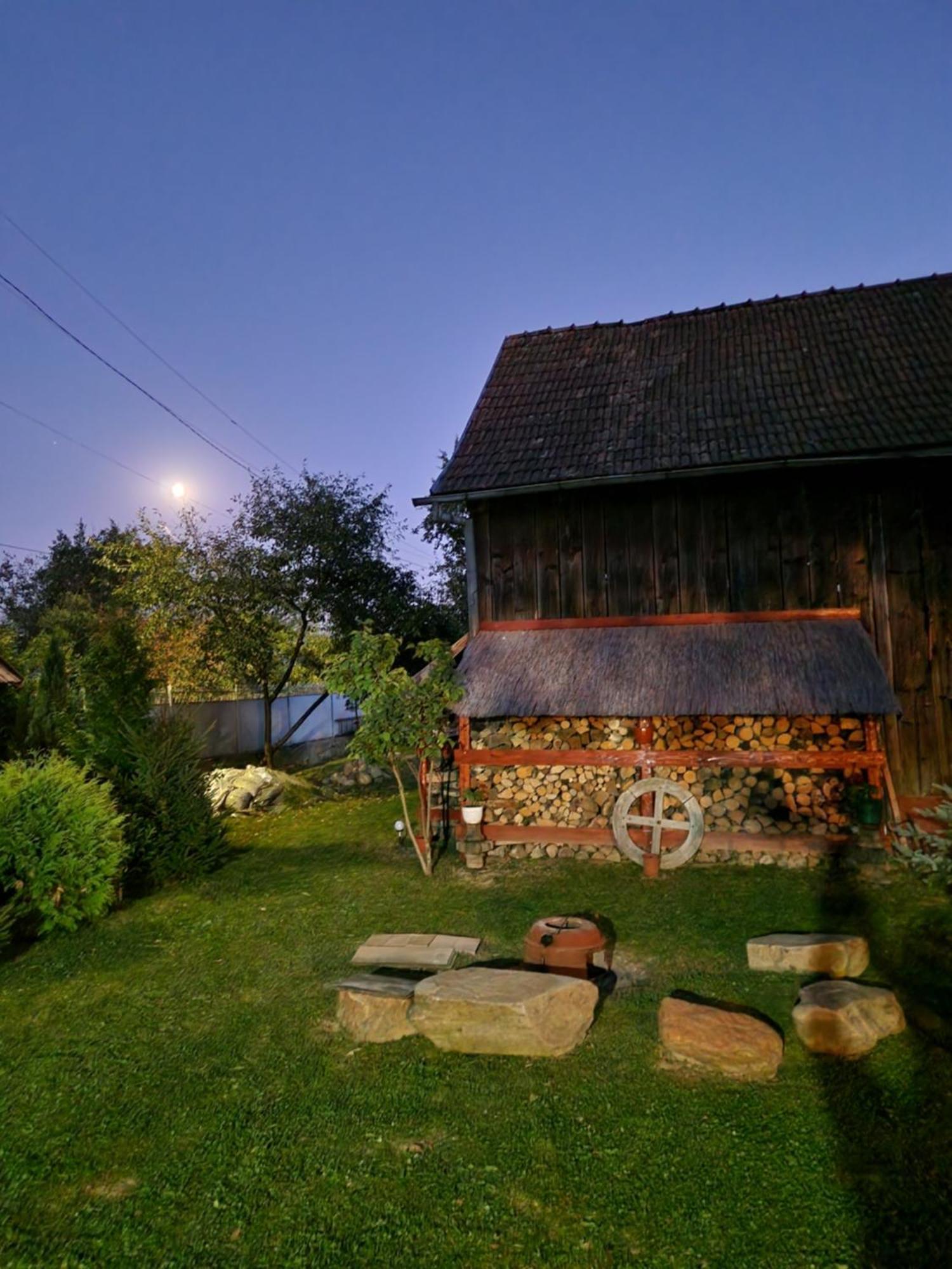 Casa Hariton Dragus Exterior foto